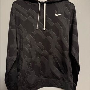 Nike Therma Fit Hoodie Size Medium